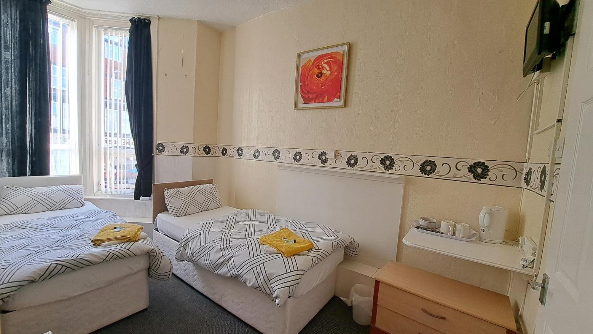 Fern - Road Hotel 2*